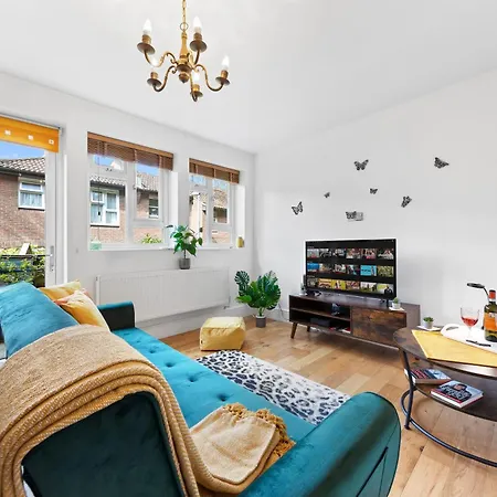 Clapham Serenity Garden Retreat With Free Parking Лондон Экстерьер фото