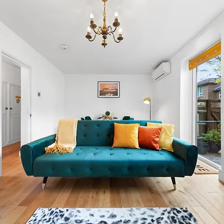Clapham Serenity Garden Retreat With Free Parking Лондон Экстерьер фото