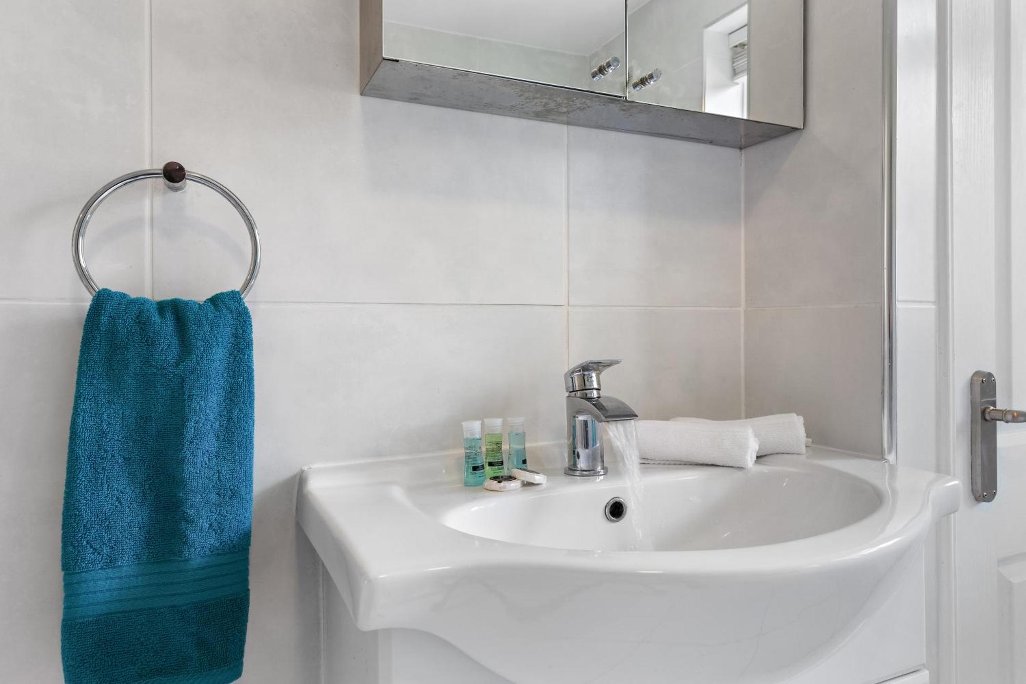 Clapham Serenity Garden Retreat With Free Parking Appartement *